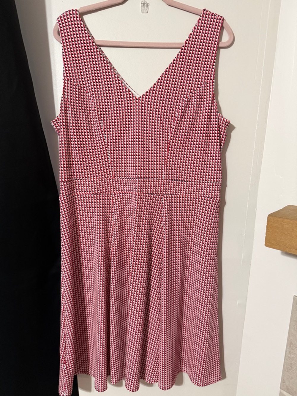 Ann Taylor Red and White Sleeveless V-Neck Midi Dress